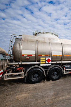empty tanker img empty tanker img